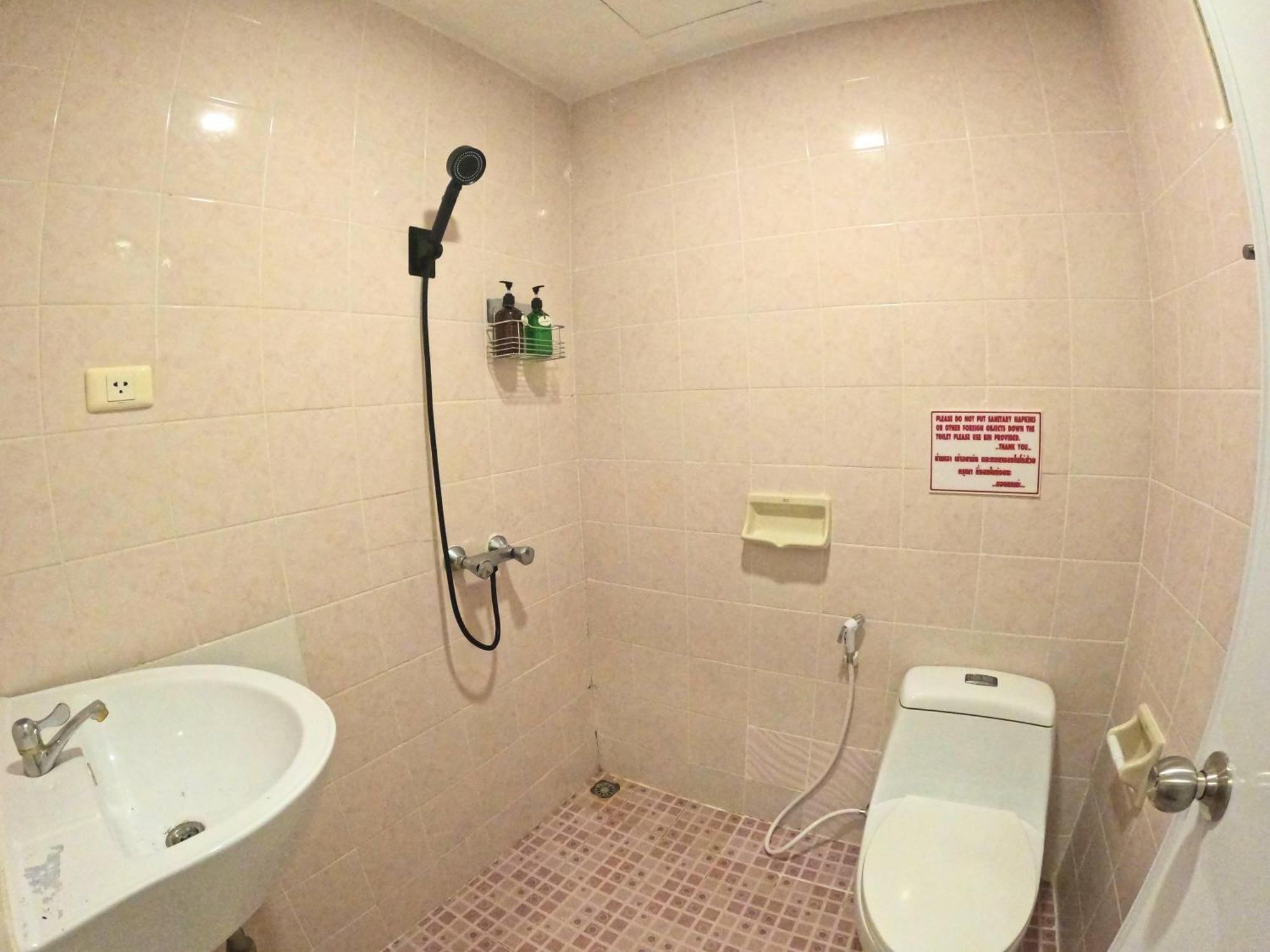 Kpop Hostel Karon 外观 照片