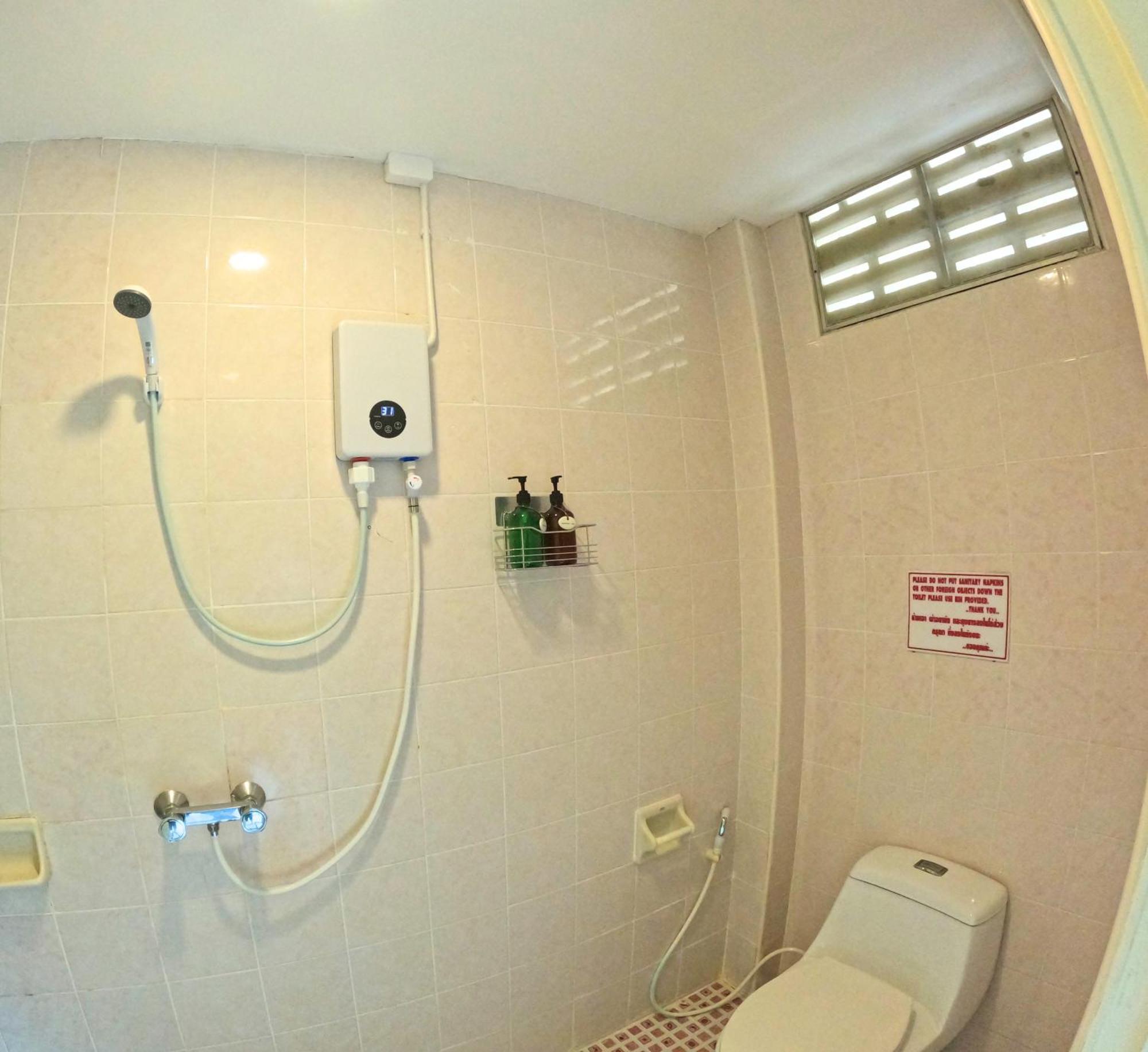 Kpop Hostel Karon 外观 照片