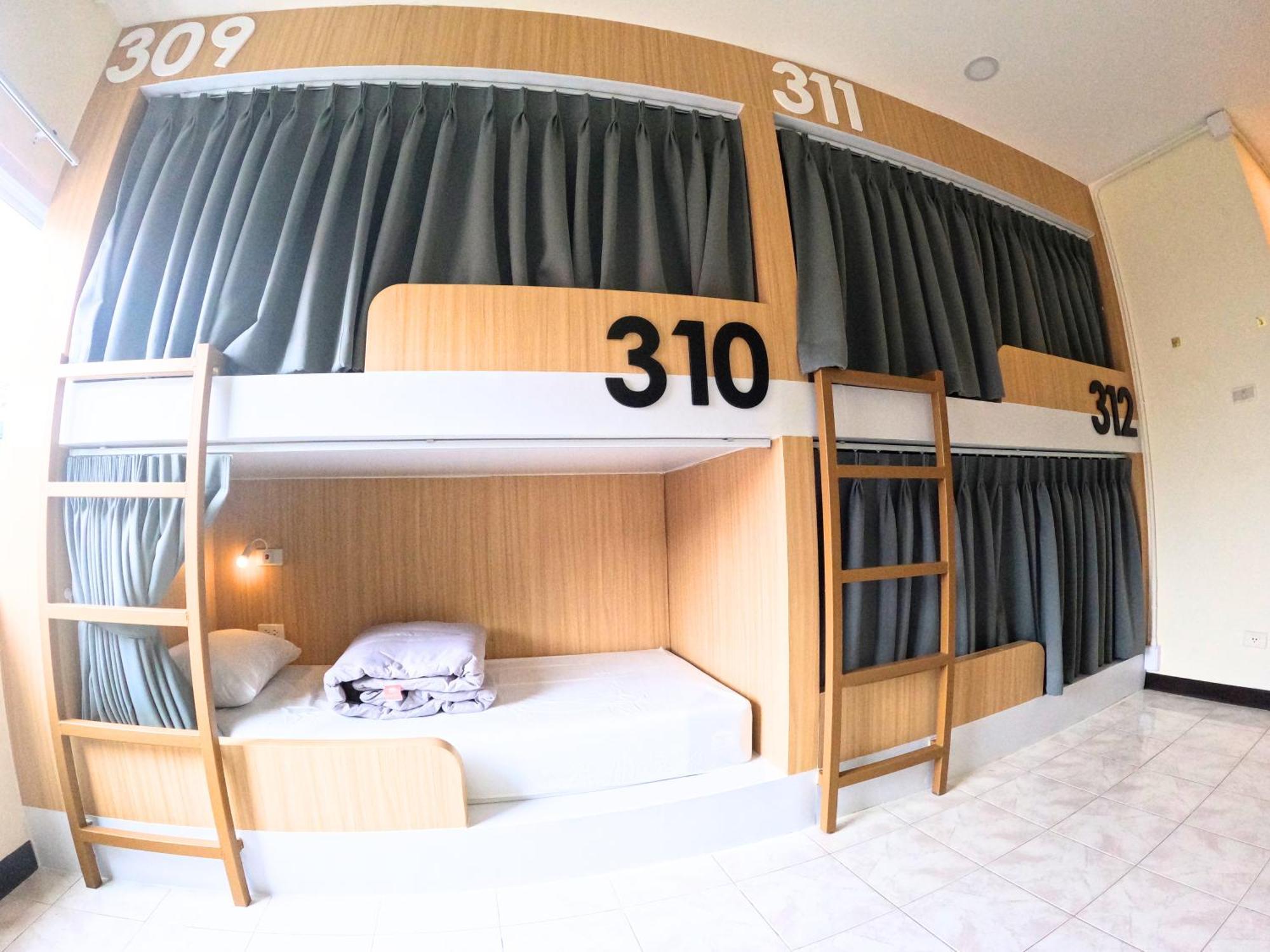Kpop Hostel Karon 外观 照片